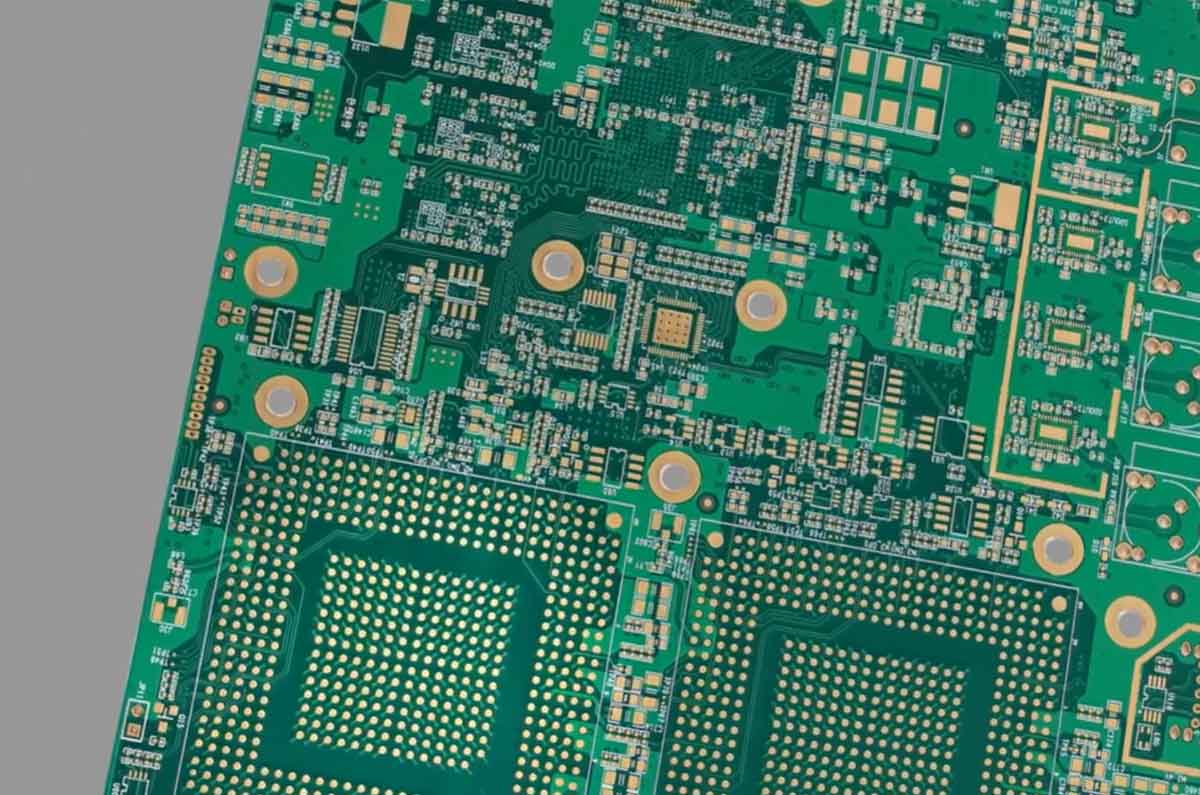 PCB在通信、汽车电子与工业控制领域的应用与发展，真空贴膜技术  第1张