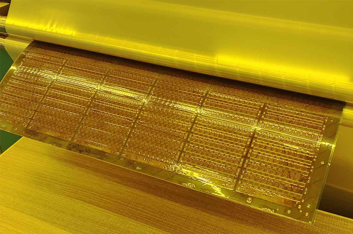 PCB真空压膜机：高效干膜贴压合的核心设备  第1张